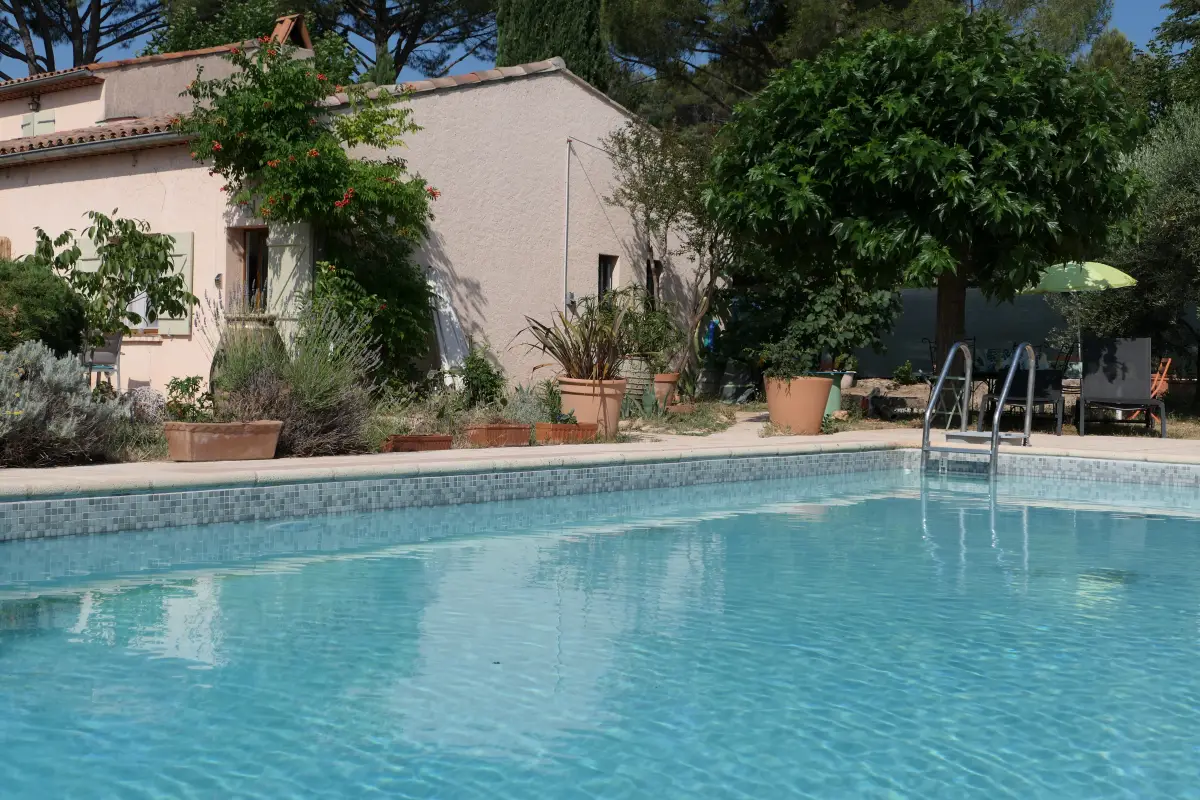 Carpe Diem, gîte rural avec piscine à Draguignan