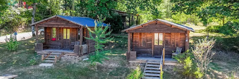 Chalet Le Cerf au Parc Saint Hubert à Montrozier en Aveyron